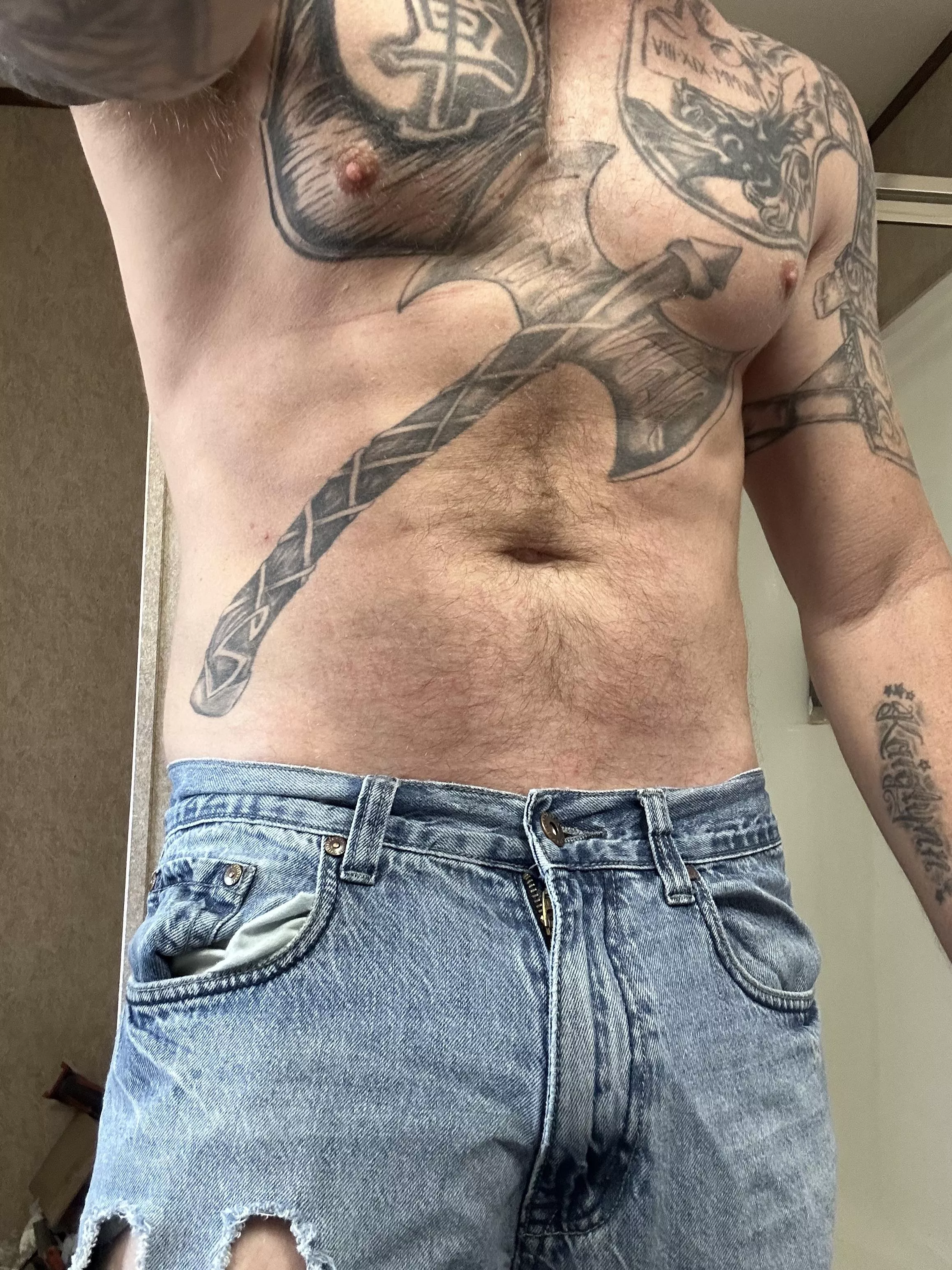 Old man body posted by Heavy-Ad3353