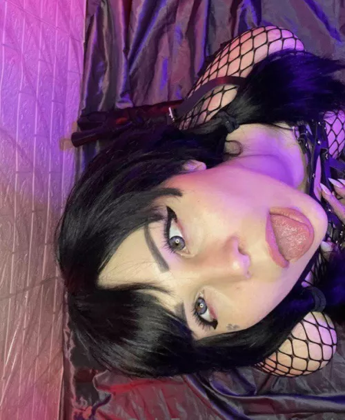 pov u see it when you look down by XenaLucky