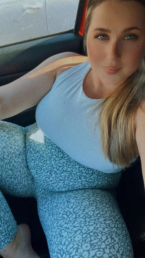 Waiting for my gym class to start 🥰 by wilddaisiesxo