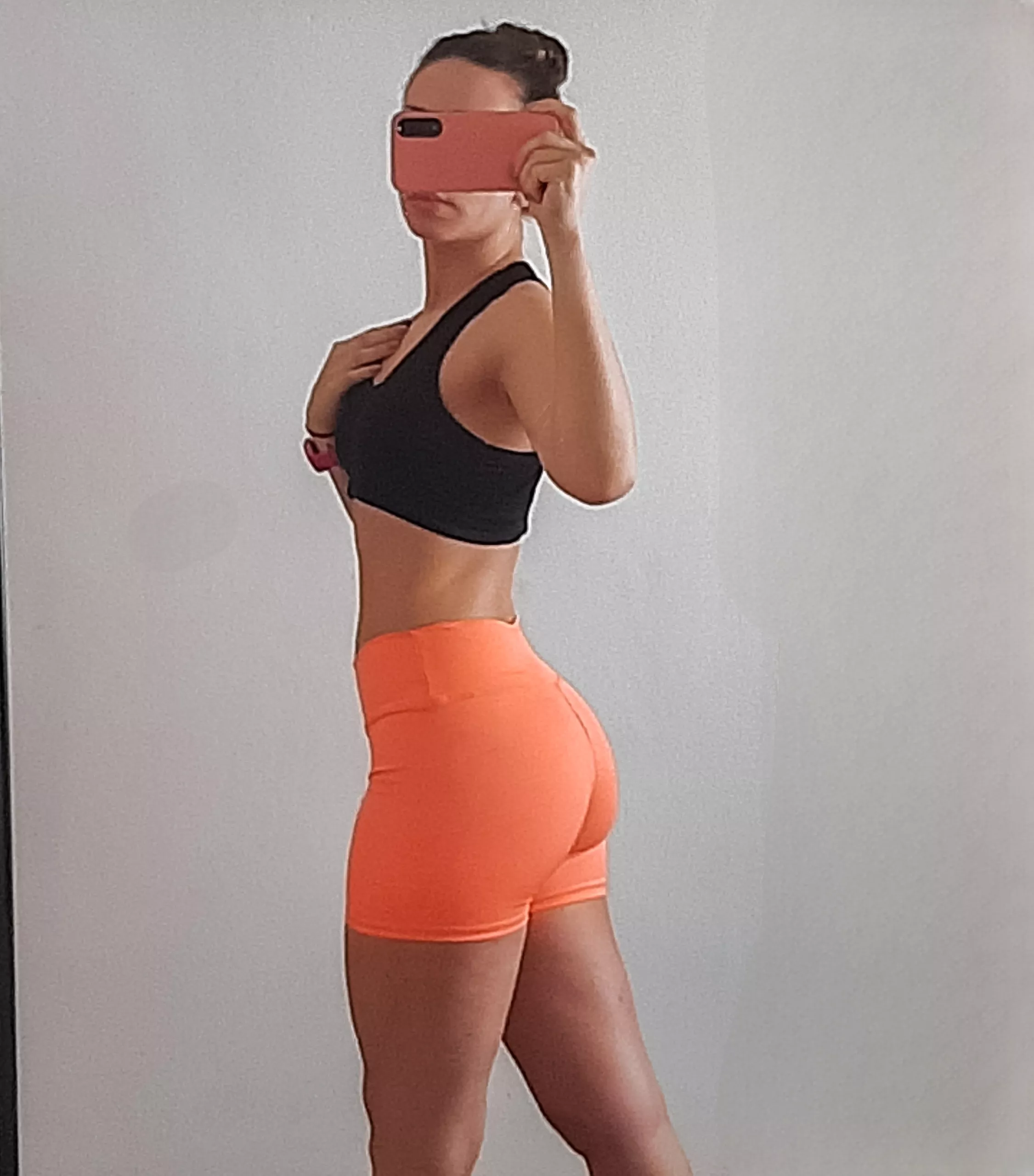 wearing crop top to train❤ posted by perfectfeett