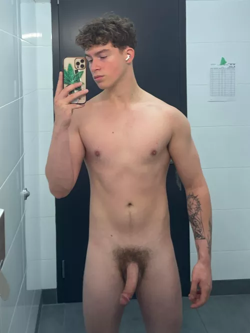 Who wants to lick the gym sweat off me ;) by Negative-Worker7095