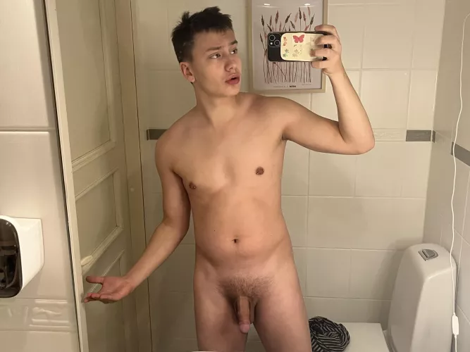 Average? Ugly? Sexy? by Jessdudez