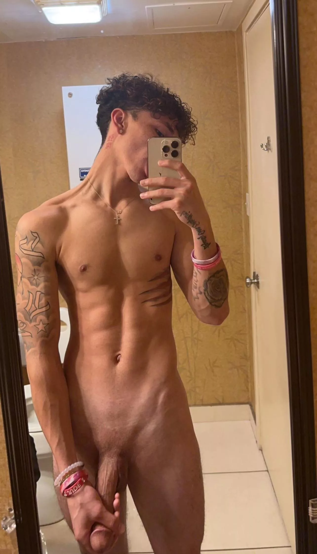 be honest, would u let me fuck u? posted by Key-Veterinarian2332