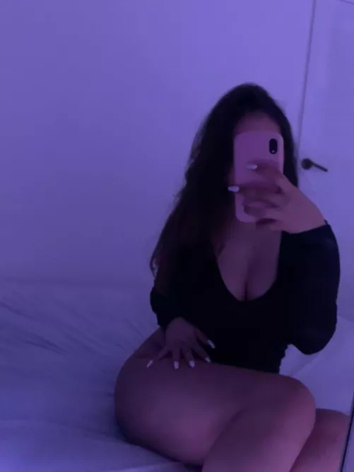 bodysuits turn me on ;) by MonthlyHeartfelt