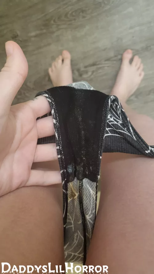 Do You Want These When I'm Done With Them? by DaddysLilHorror