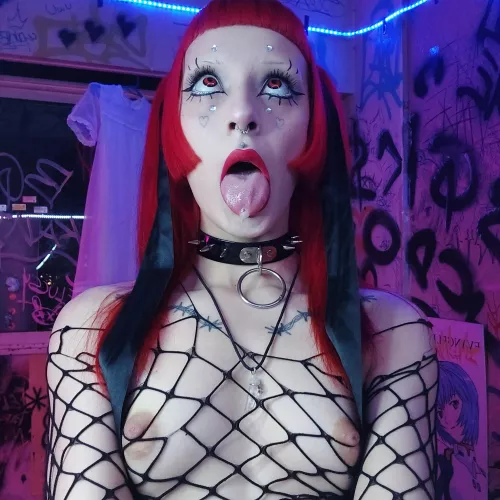 Follow me if you are obsessed with redhead latina waifus! @kzenyth4_ by kseniababy