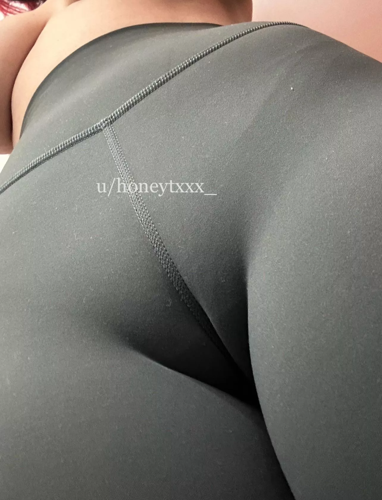 Front seams and my pussy lips get on so well posted by honeytxxx_