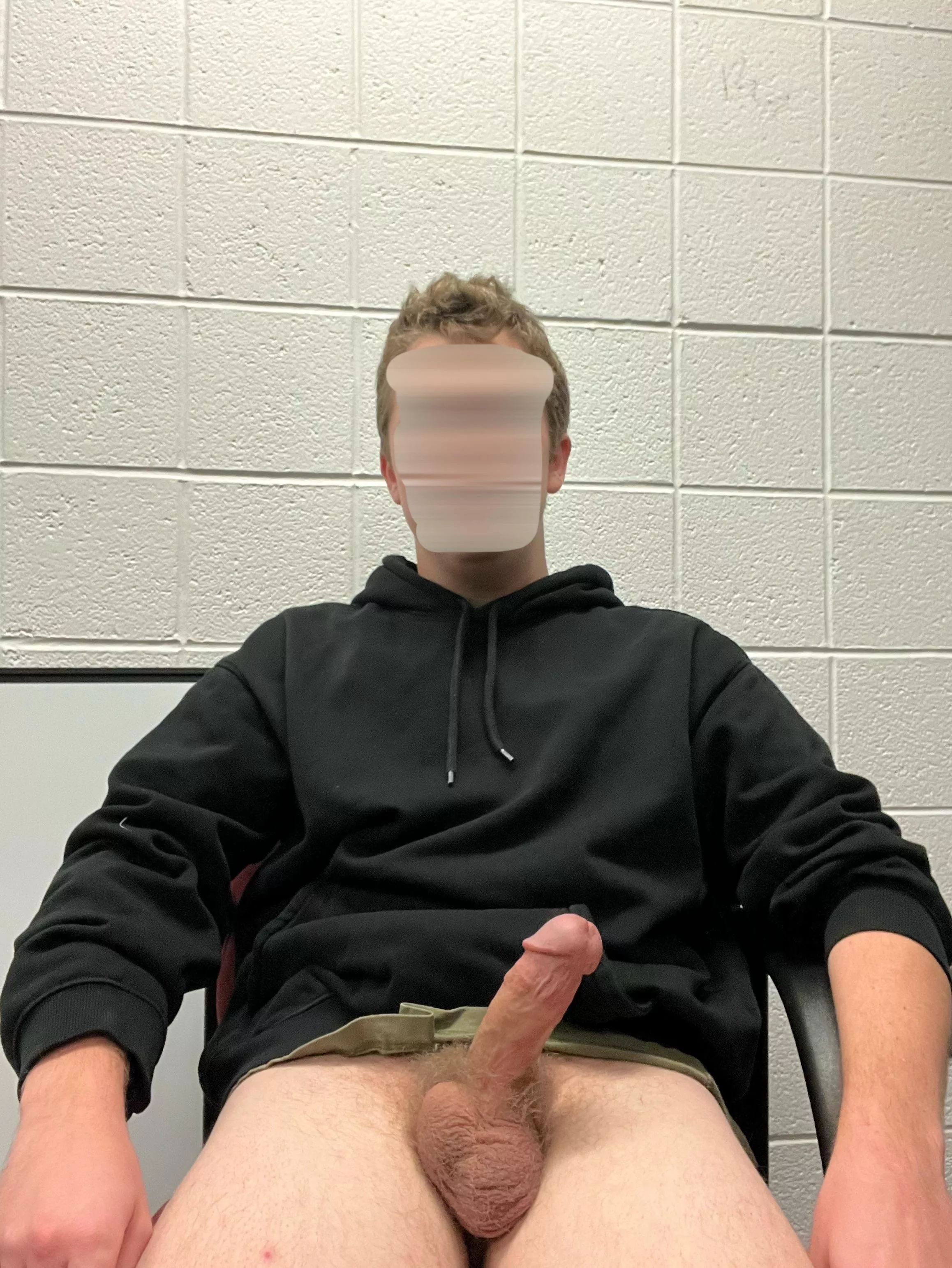 gotta have some “me time” between classes, right? posted by Kindly-Principle5261