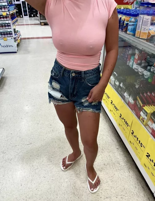 Grocery shopping is one of my favorite things to do by lexihartt