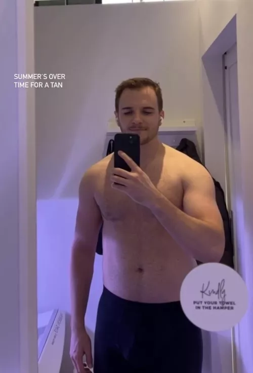 Happy Monday beautiful people! by Illegal1993