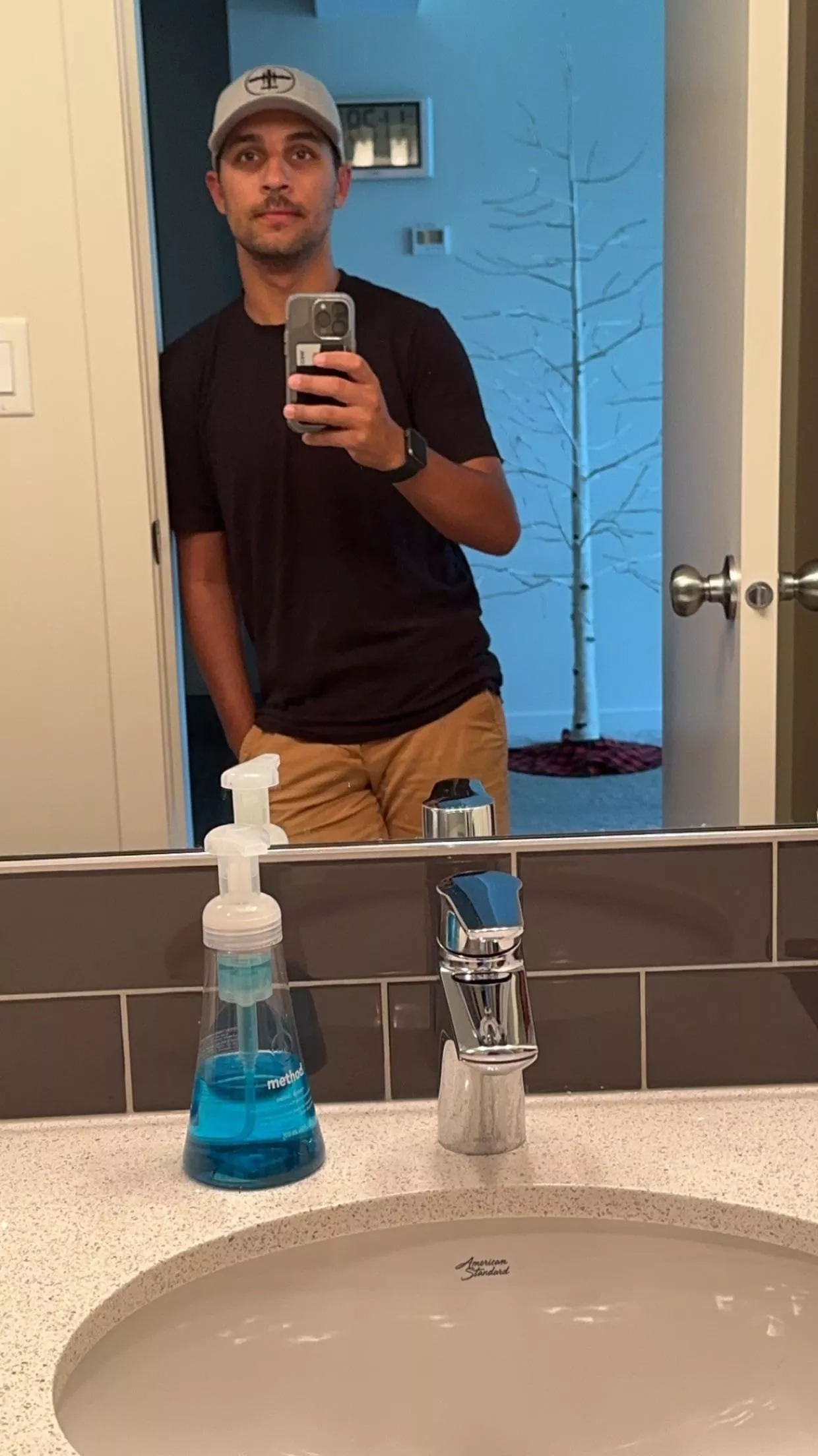 Happy Sunday 🇨🇦☕️ posted by Canadiannnnnnnn