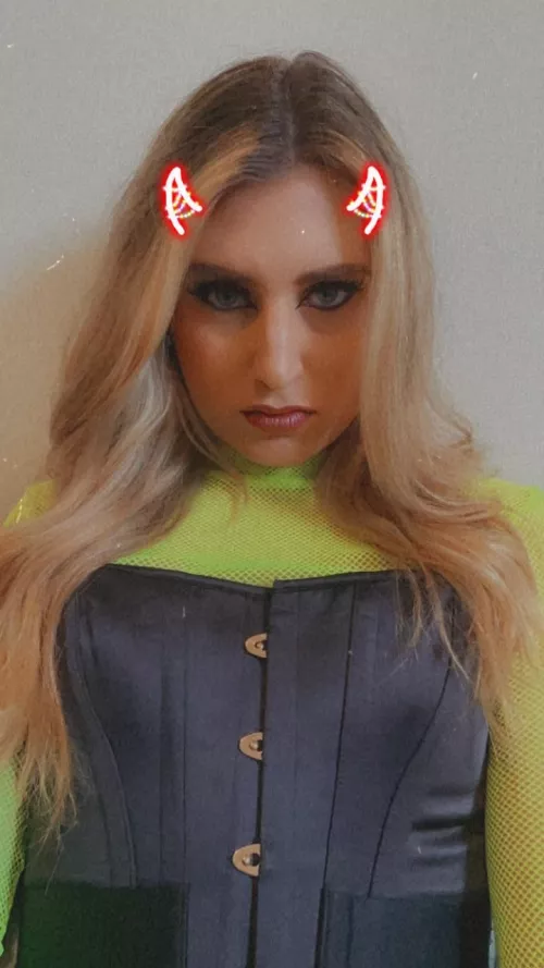 I am the devil you are looking for ! by commandercaity