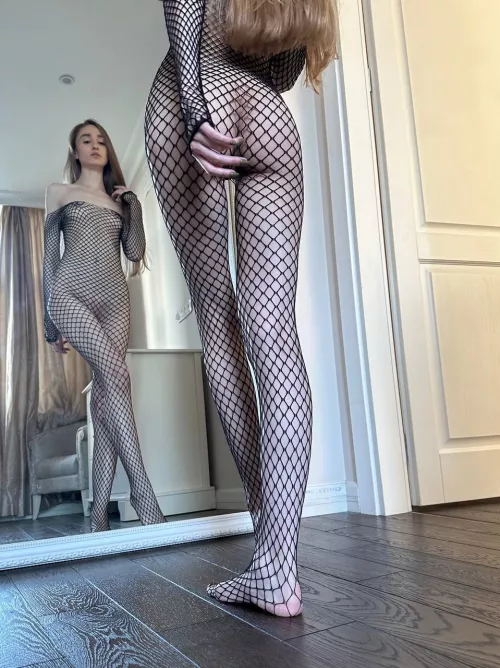 my body wants some lick by TwoShaving