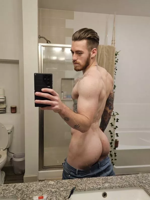 Needs a good tongue lashing posted by The_LucasKing