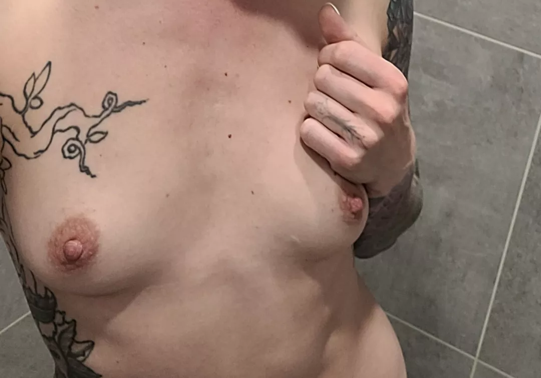 Small gym titties posted by summersparkle86