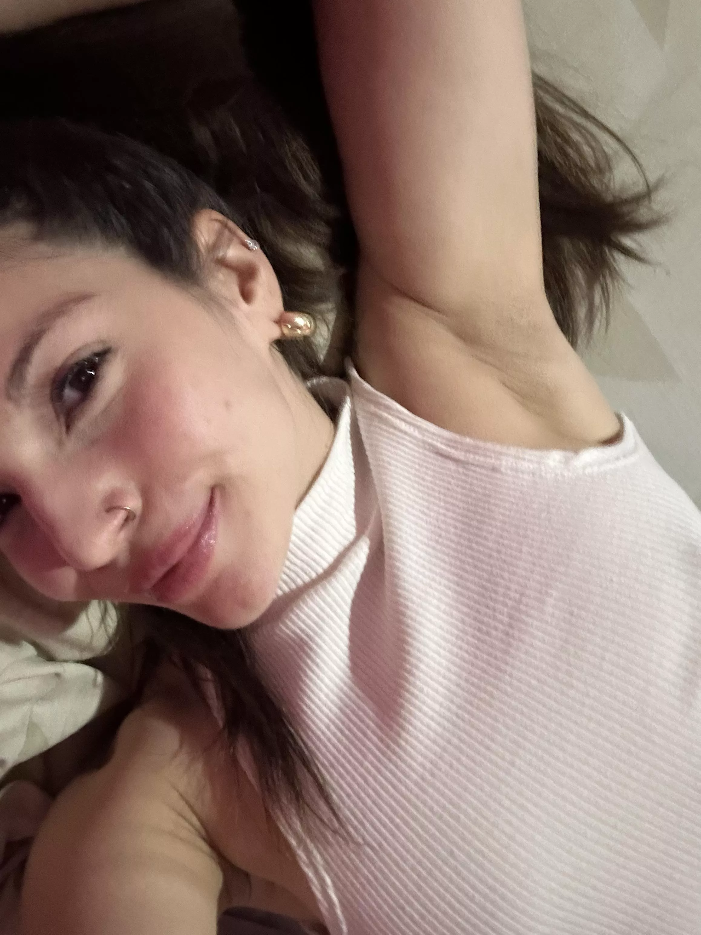 Very casual armpits posted by Misa_of