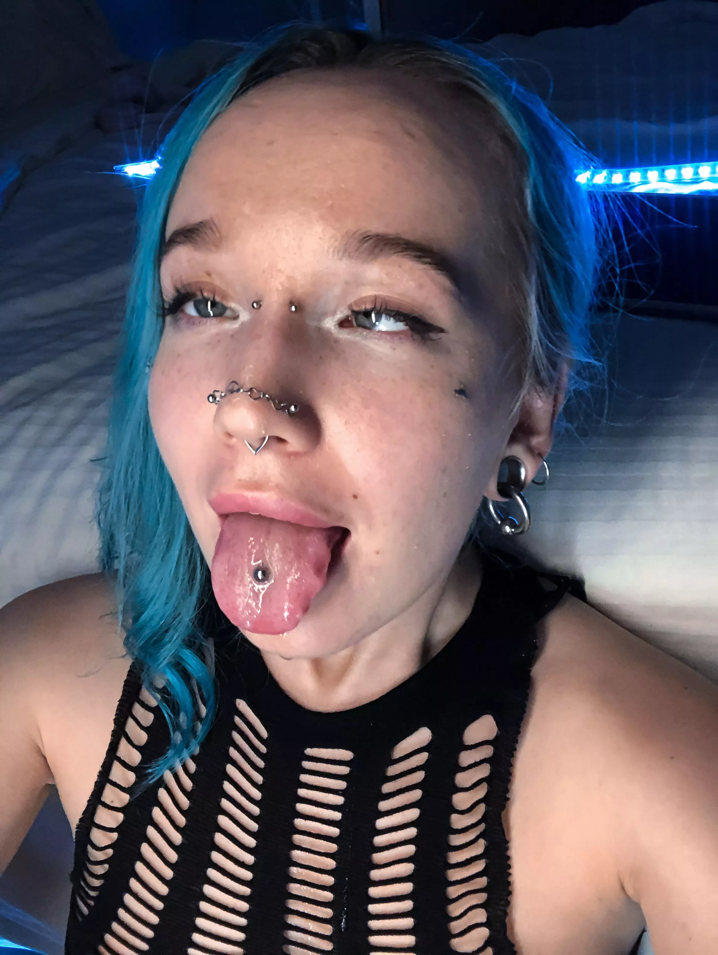 A new ahegao from little Scarlet. posted by Scarletty62