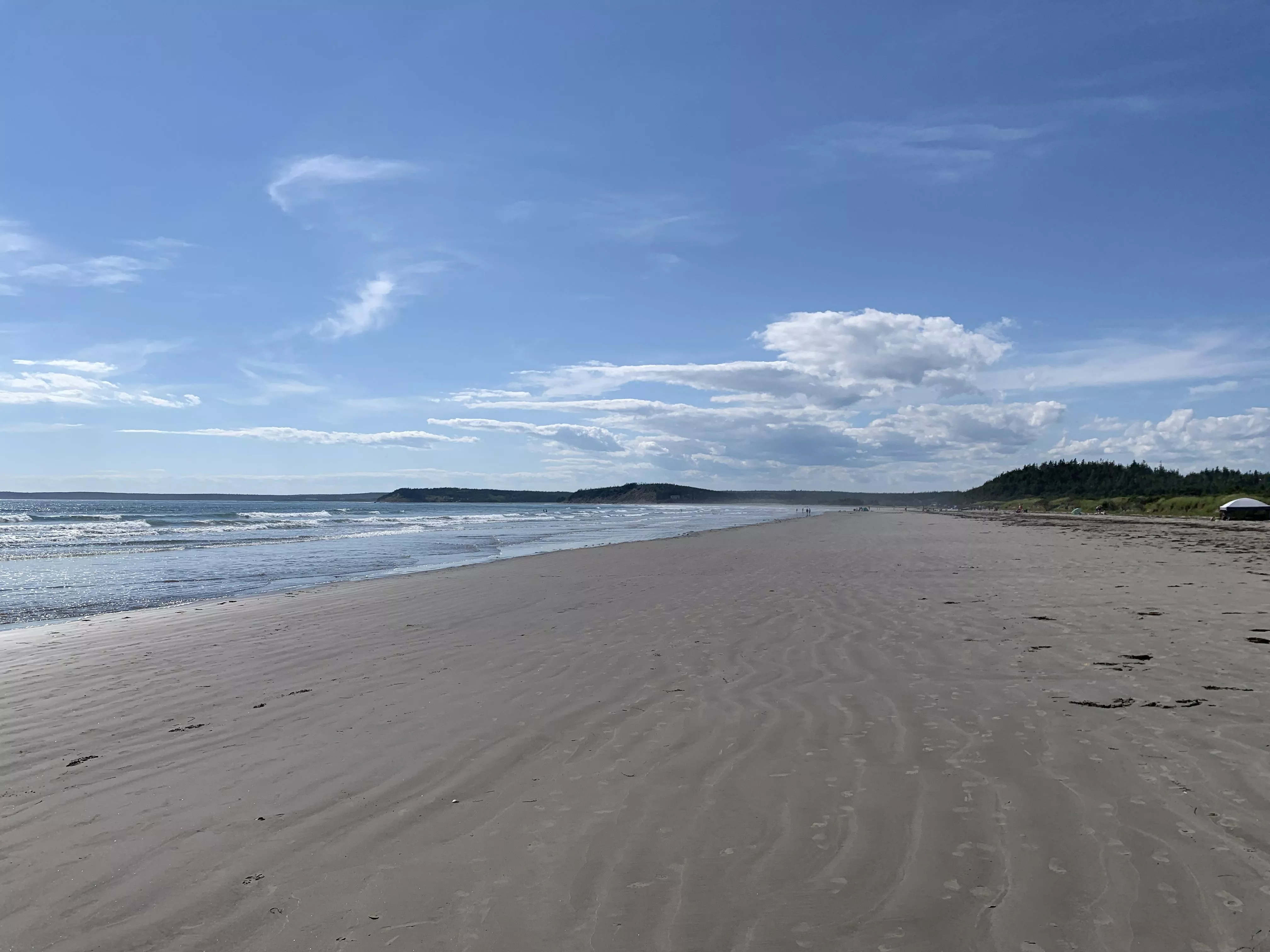 Anything more relaxing than a deserted beach ? My absolute favorite. posted by Lemazze