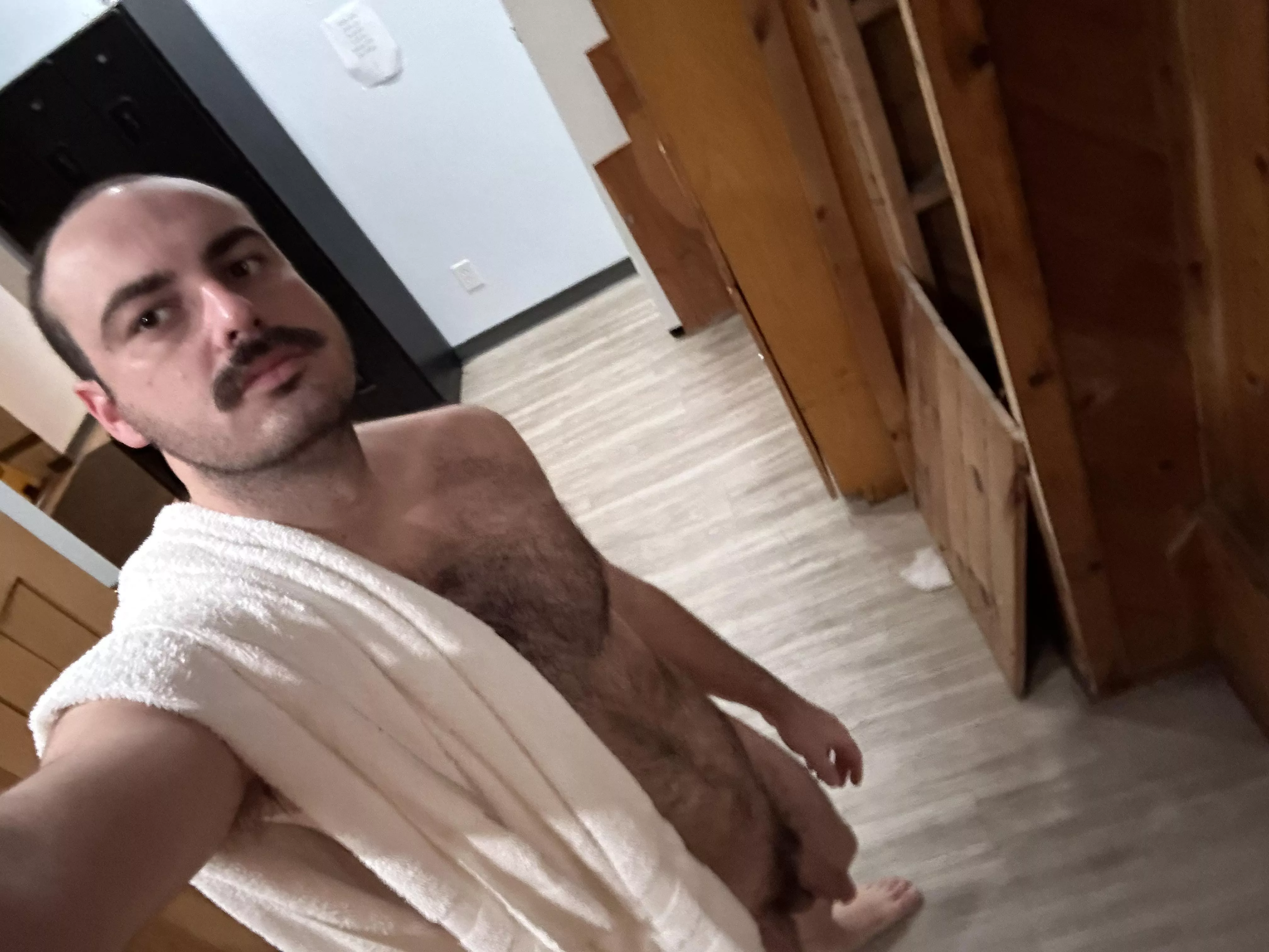 Come get me posted by HairyRange936