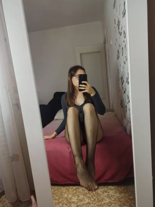 Do you like a girl in pantyhose? by Honey_69_