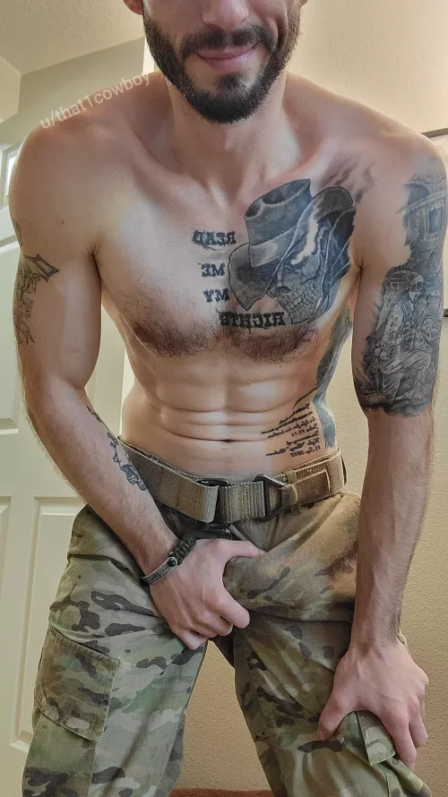 Does the rip of velcro turn anyone on? 🤔 It always made me laugh 😂 by that1cowboy