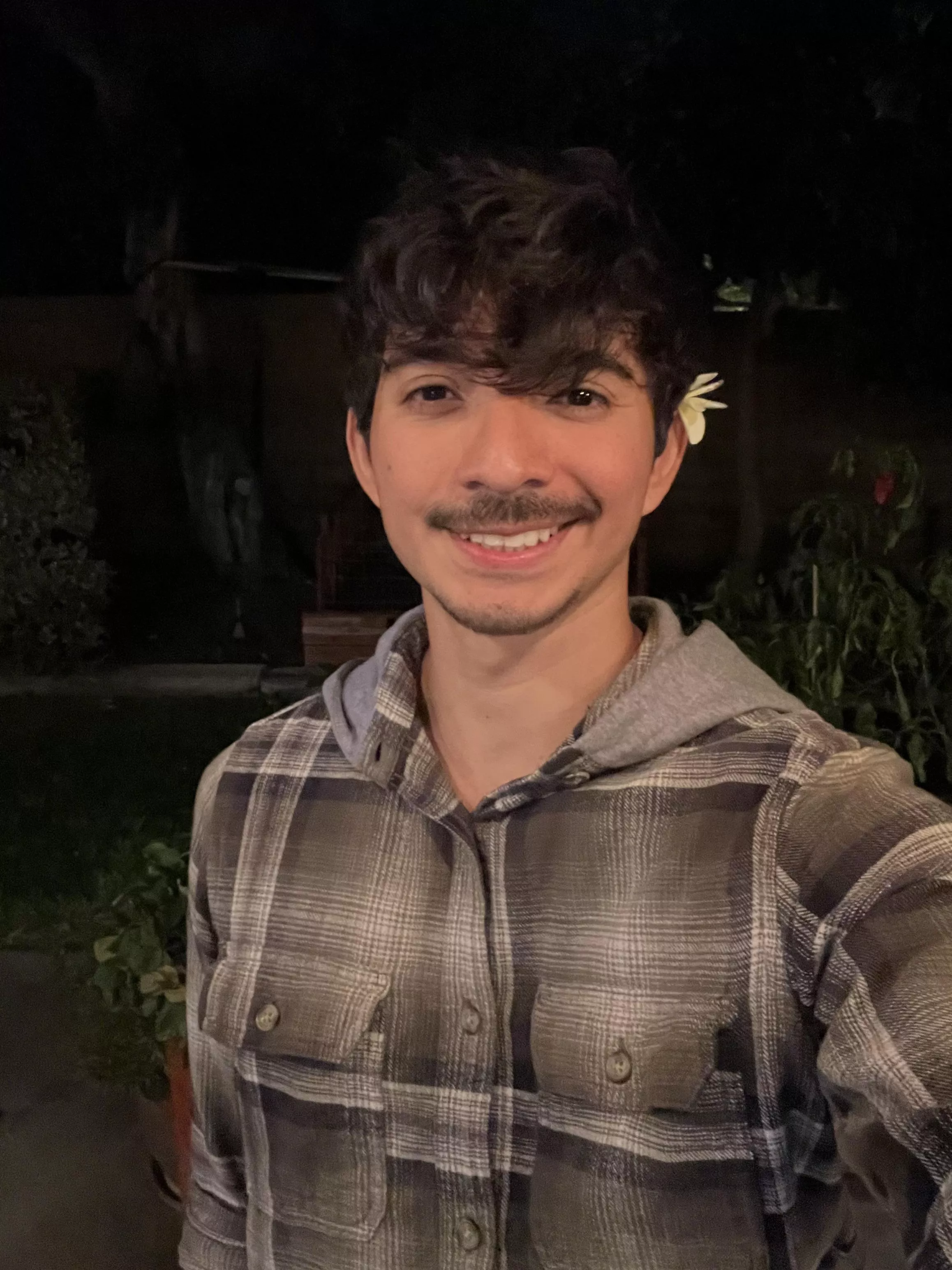 Enjoying the Wonderful Weather 🥰 posted by decxsore