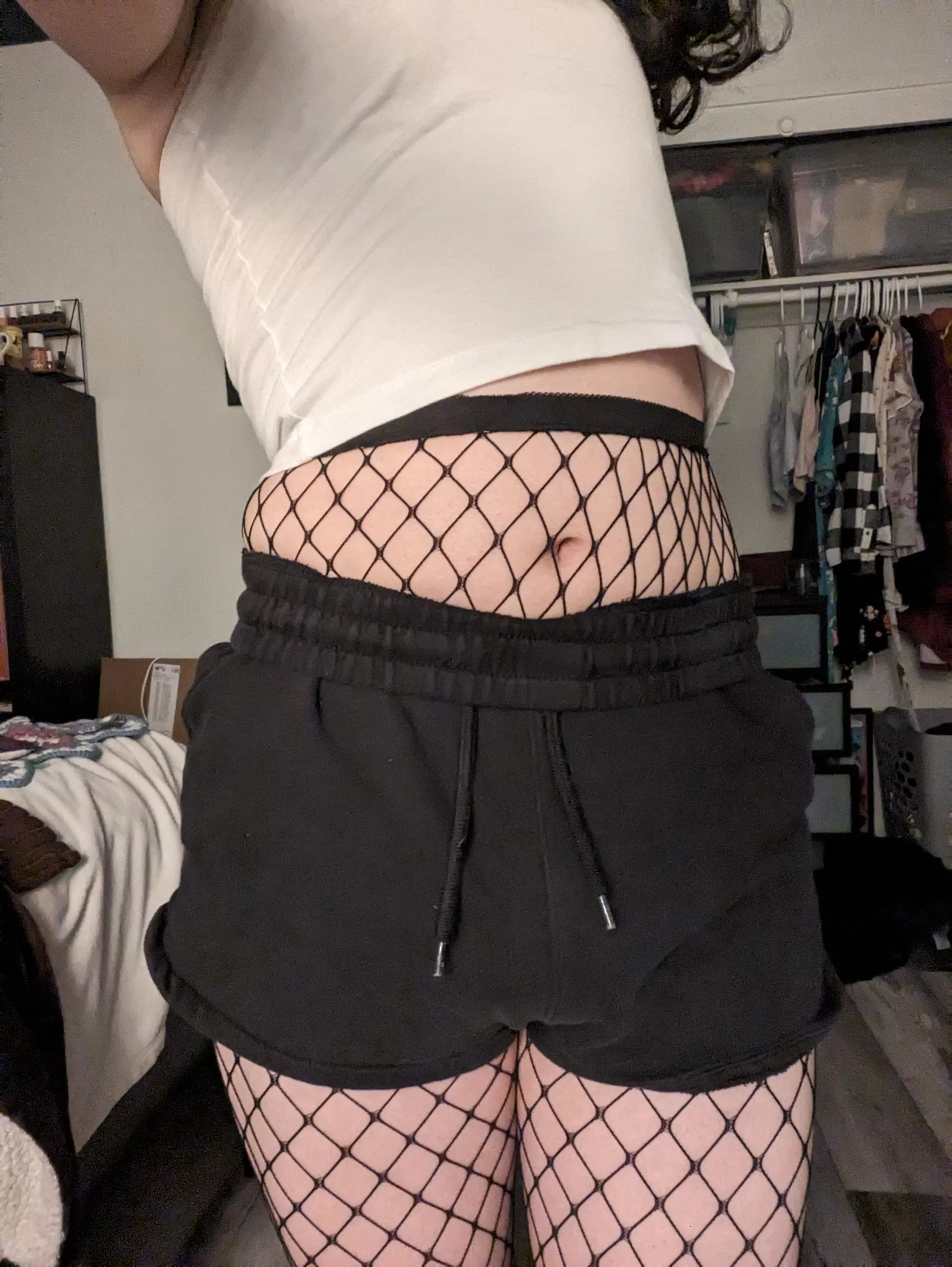First time posting here :3 how do I look? 💙 posted by spookyspookybooty
