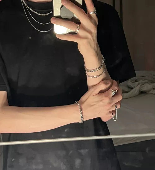 hi i‘m new here is this good ? 🥹 by dennislewdd