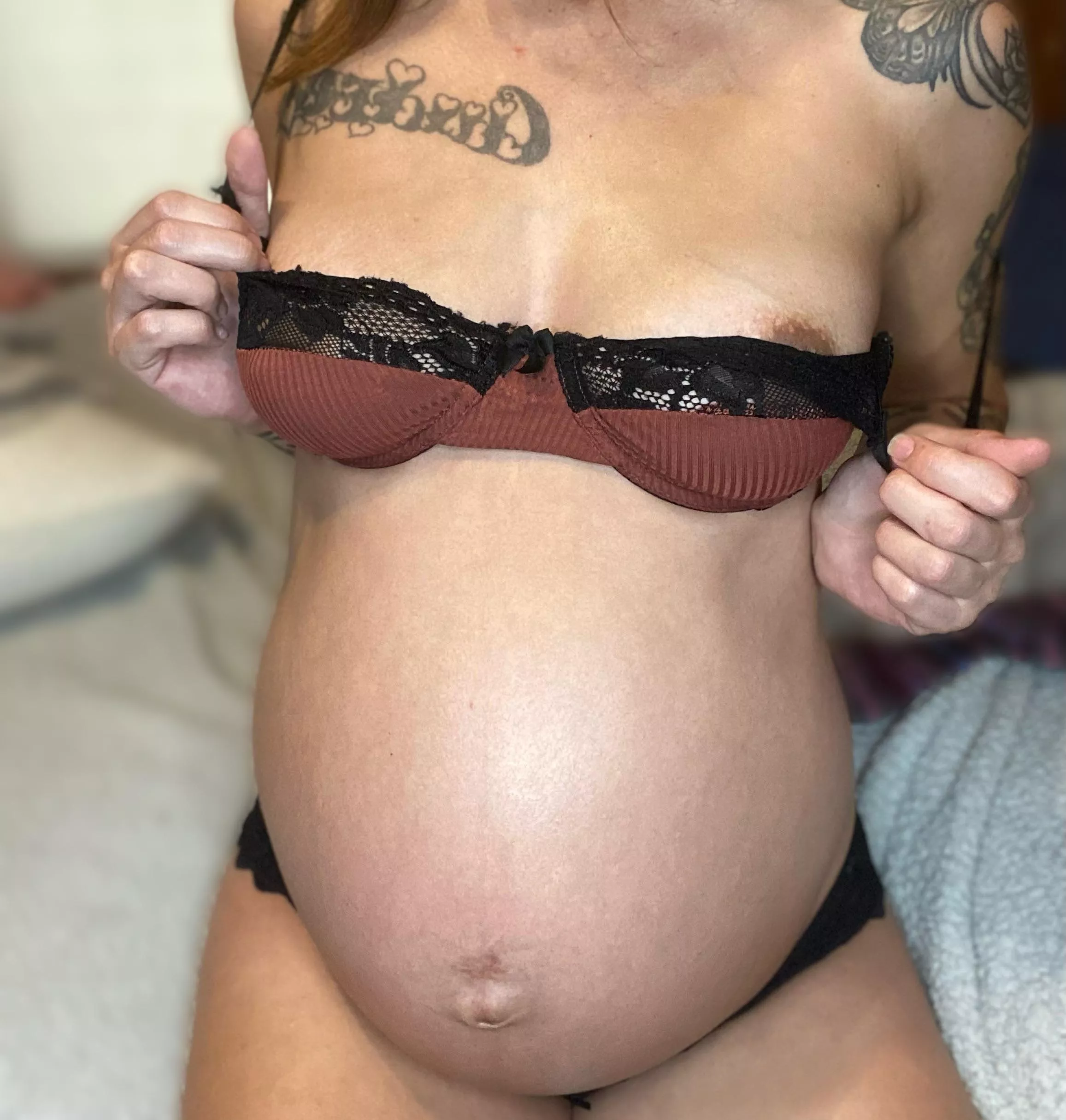 I feel like my pregnant belly grew overnight posted by Ninajaneexx