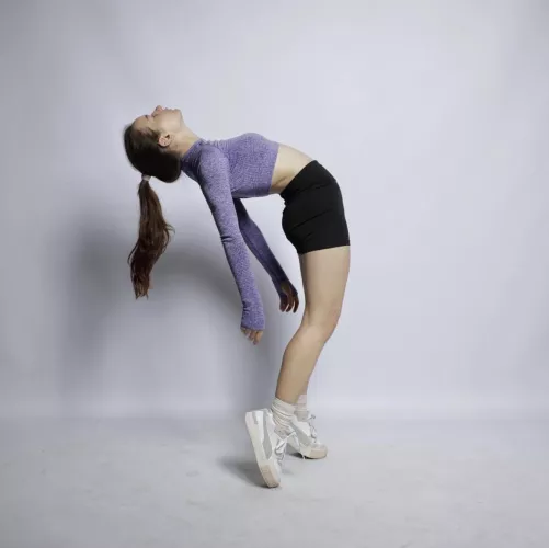 I'm very flexible and petite by illMisstate