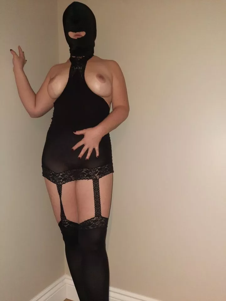 Interested in this 40 yrs old wife who likes to be dominated? posted by Fancymeow3