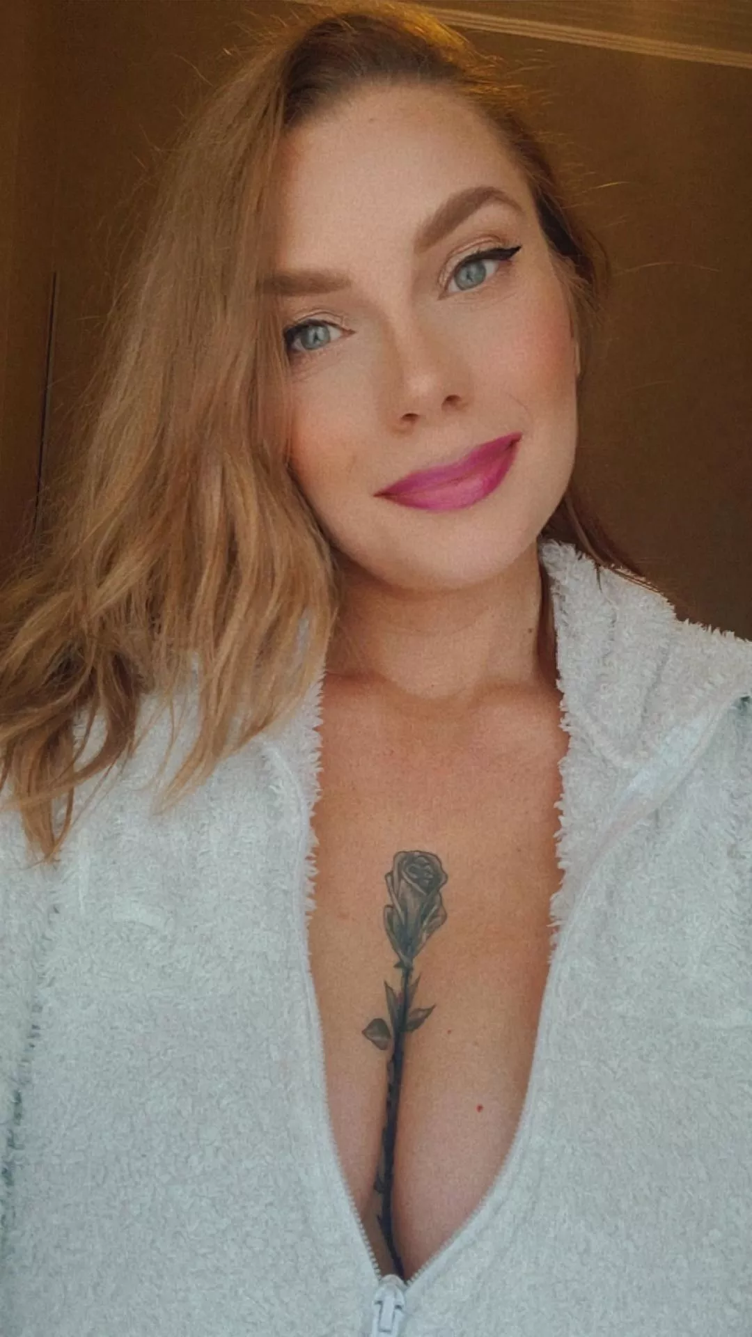 Just enough air (; posted by geekareen