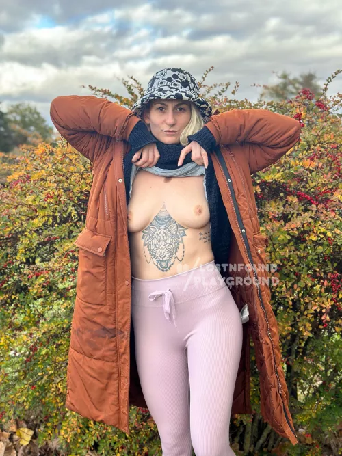 look me in the eyes honey 👀 by lostnfoundplayground