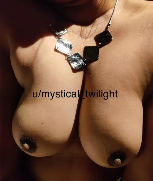 Midweek hello to everyone. (f) by mystical_twilight