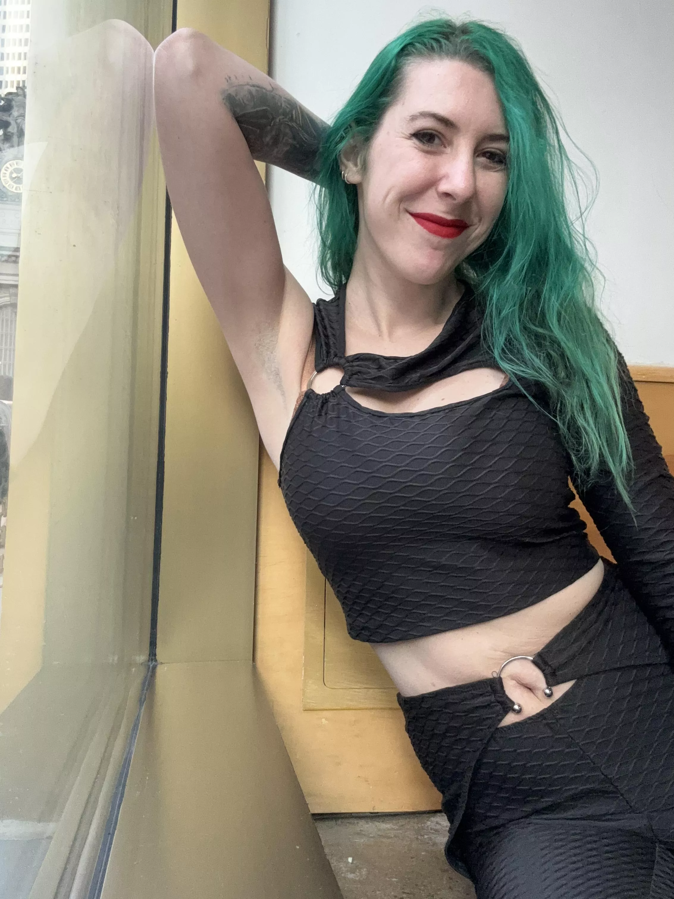 Sexy crop top posted by sirenskiss3