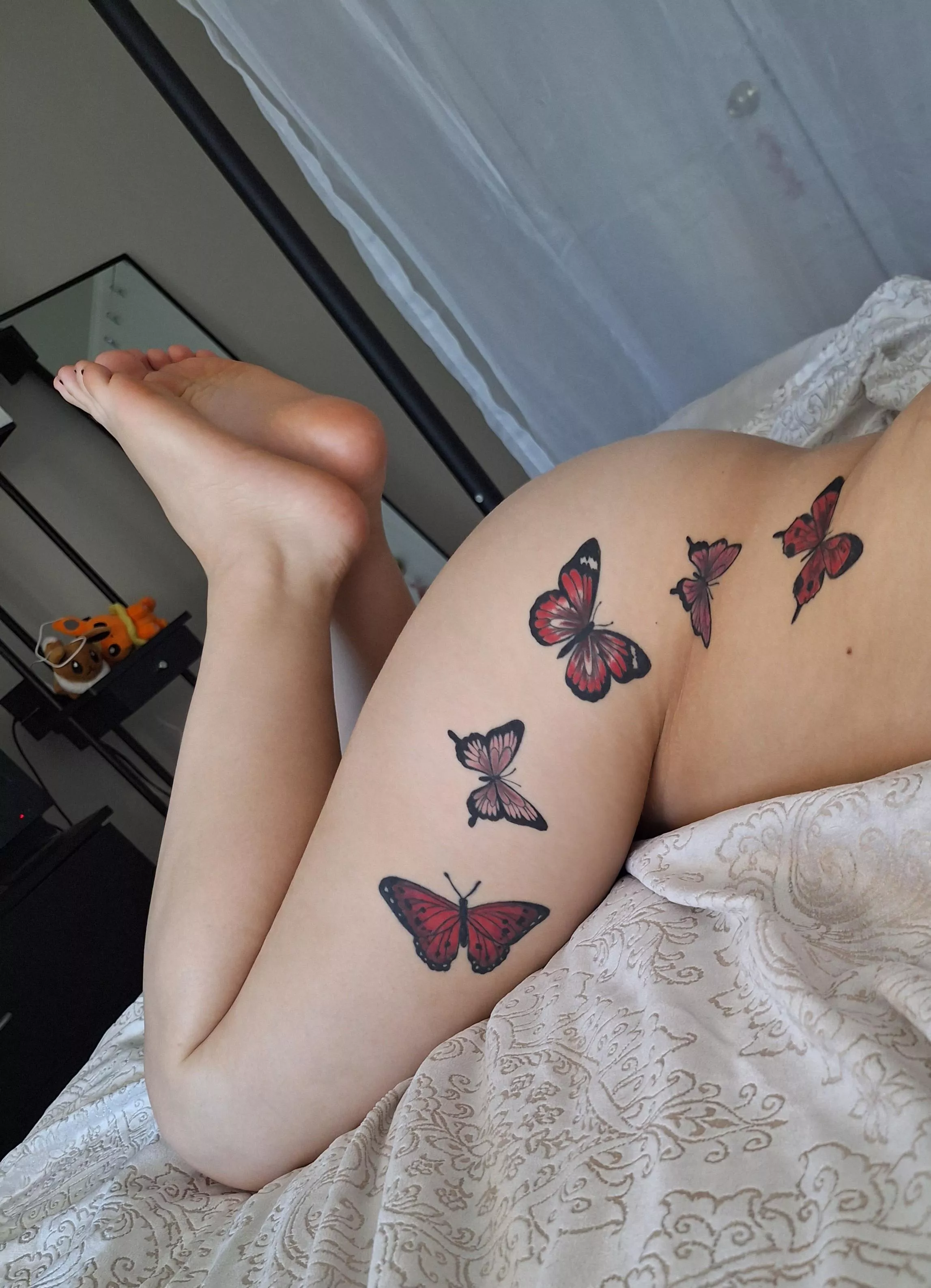 Soles and butterflies posted by CeriseColette