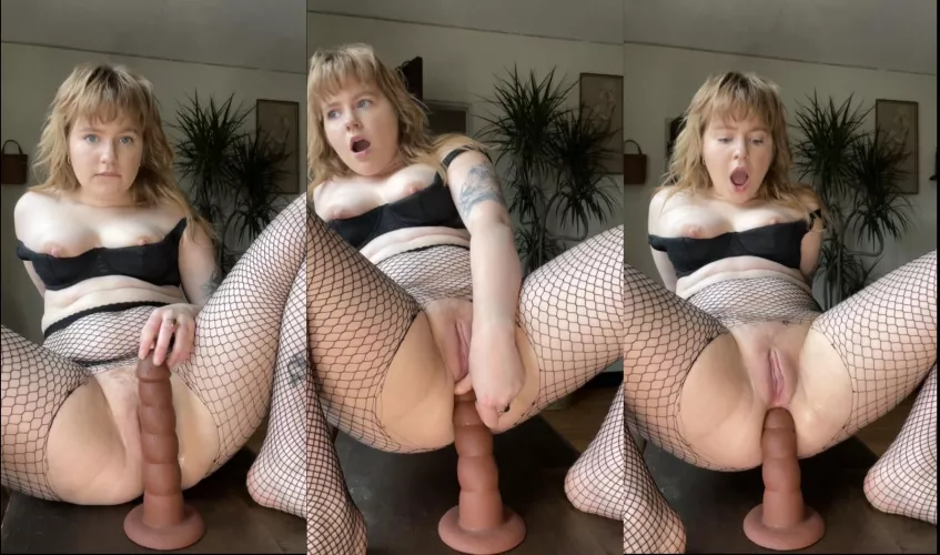 tfw you realize you’ve officially sized up by blondpeche