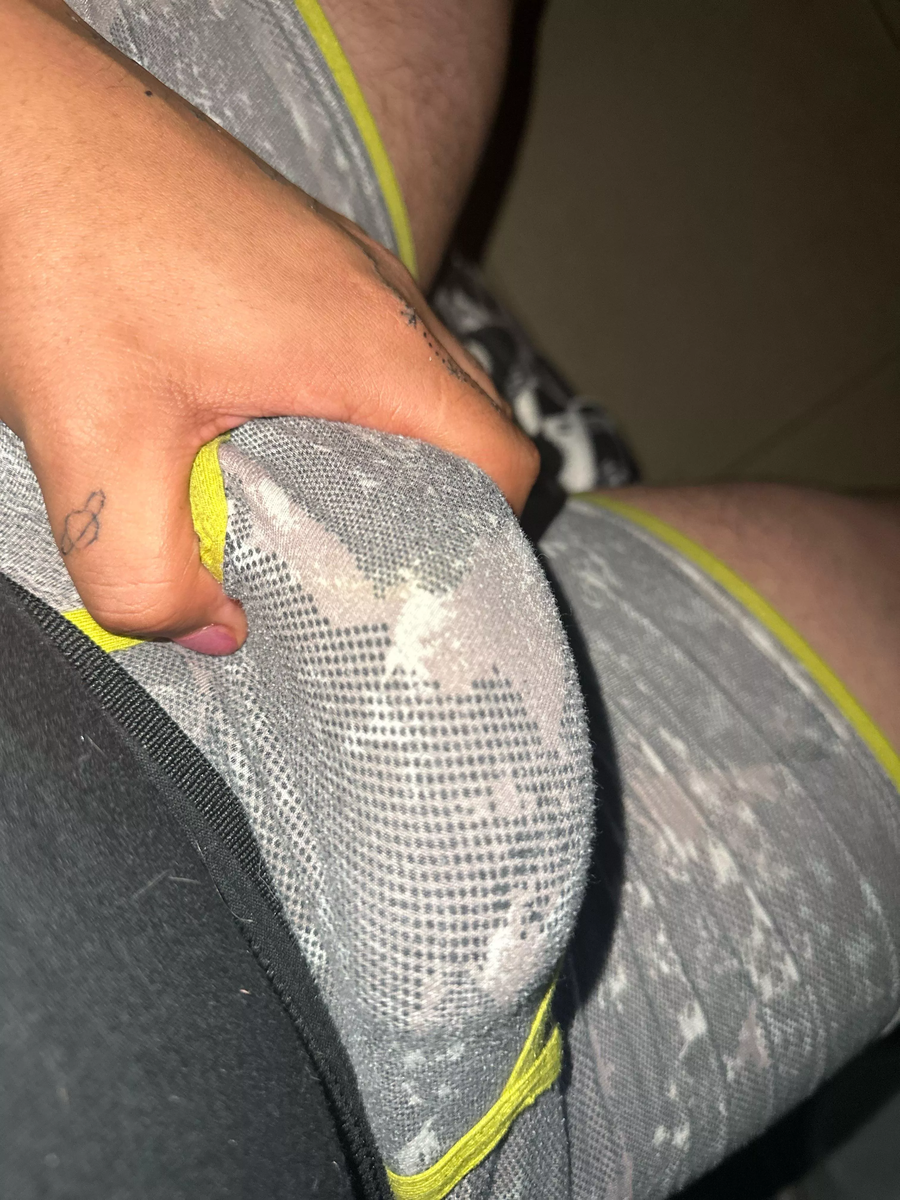 This happens every time I scroll through Reddit posted by Girthy_Latino