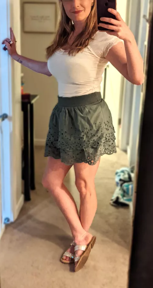 This shirt holds no secrets. These natural DDDD's are the star of the show. by MrsDDDD