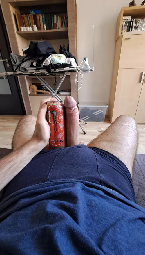 Upvote if im bigger than you😏 by Positive_Wrongdoer67