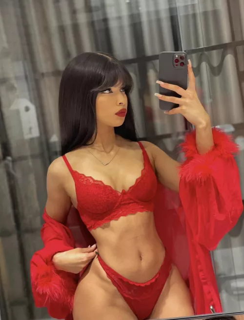 Would any older guys actually fuck a 19 y/o Latina like me? by DirectApartheid