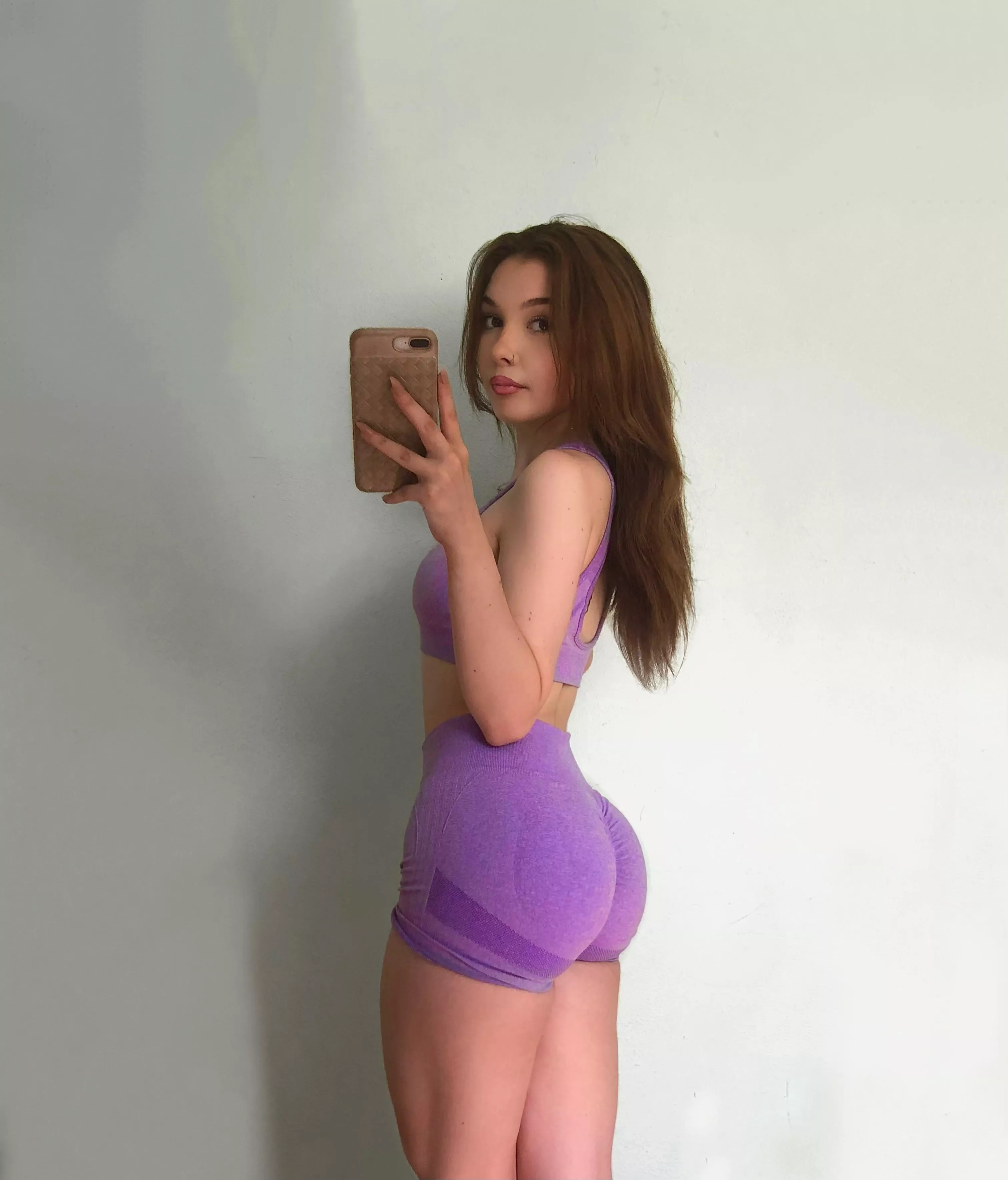 would i be your gym crush? (f) posted by strwbrgrlll