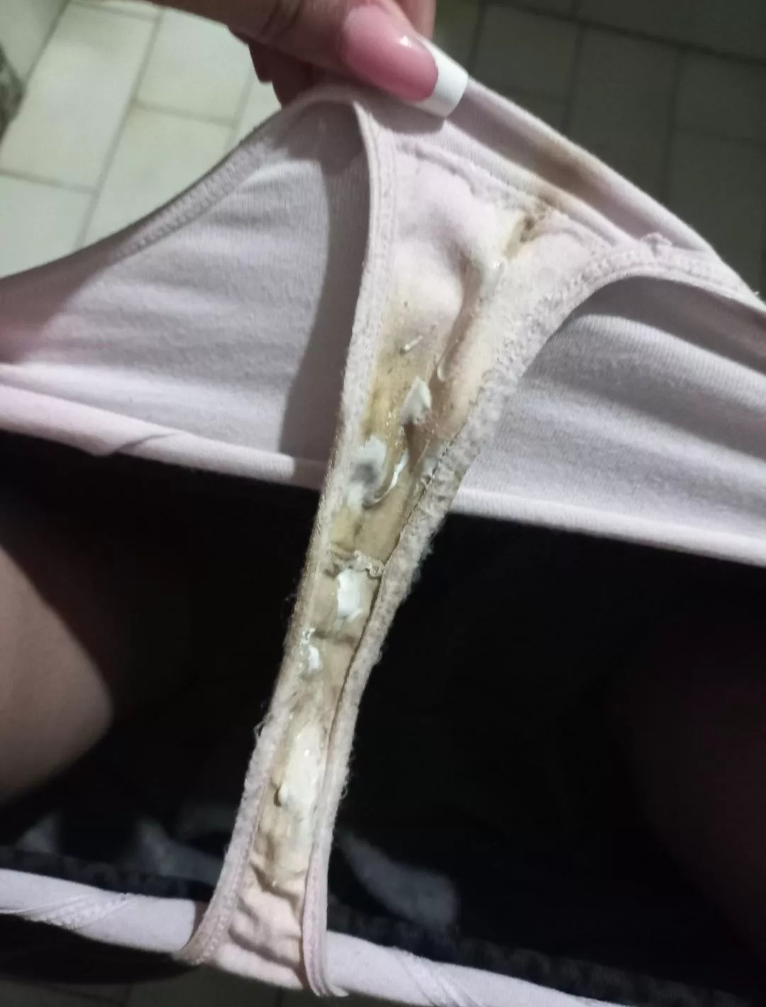 1 dirty week! Smegma and smell in my thong 😏 posted by Jennyfer77709