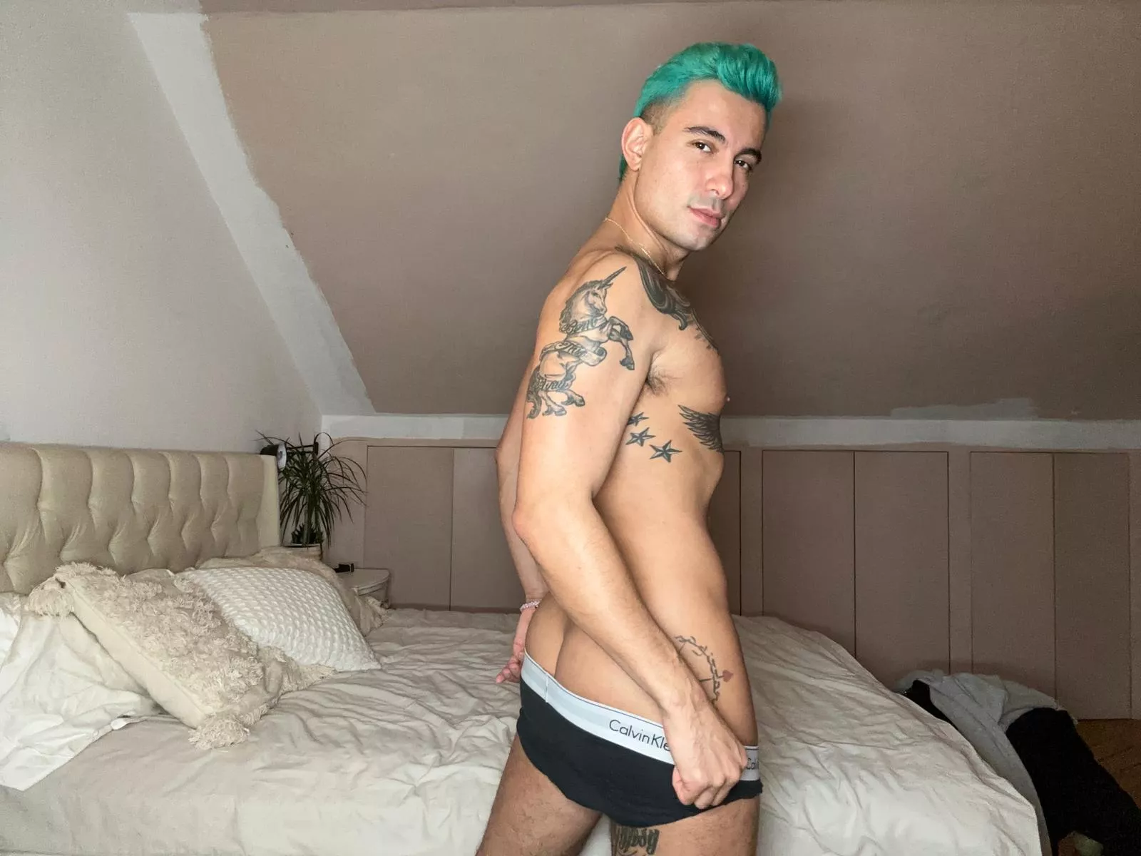 2 rules, No condom and no pulling out posted by PungentCondom