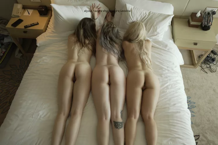 3 cute little butts in front of you.. whats your next move?? by shyphoebs