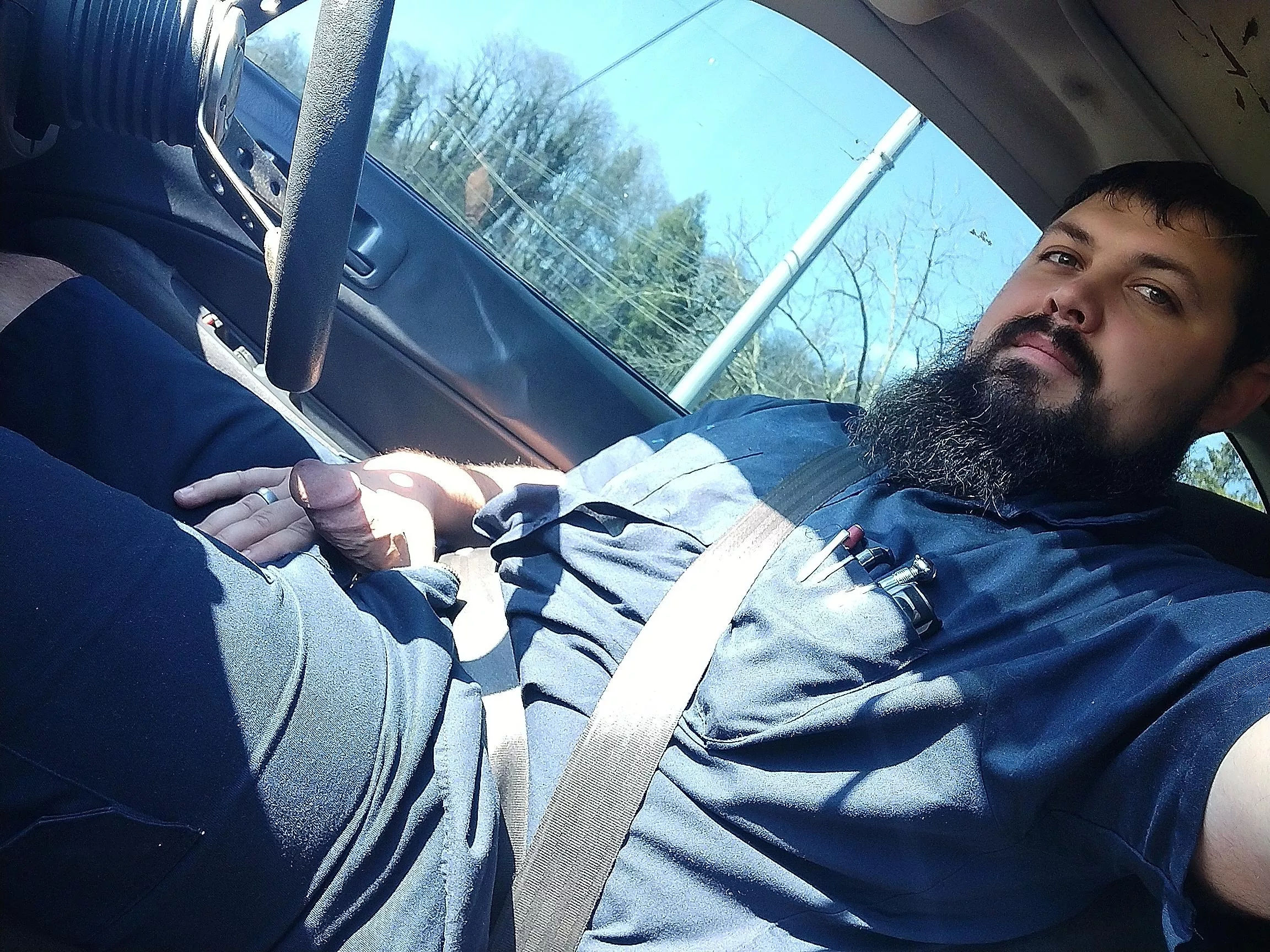 Any volunteers to give me road head ? posted by MrDoingitRight29