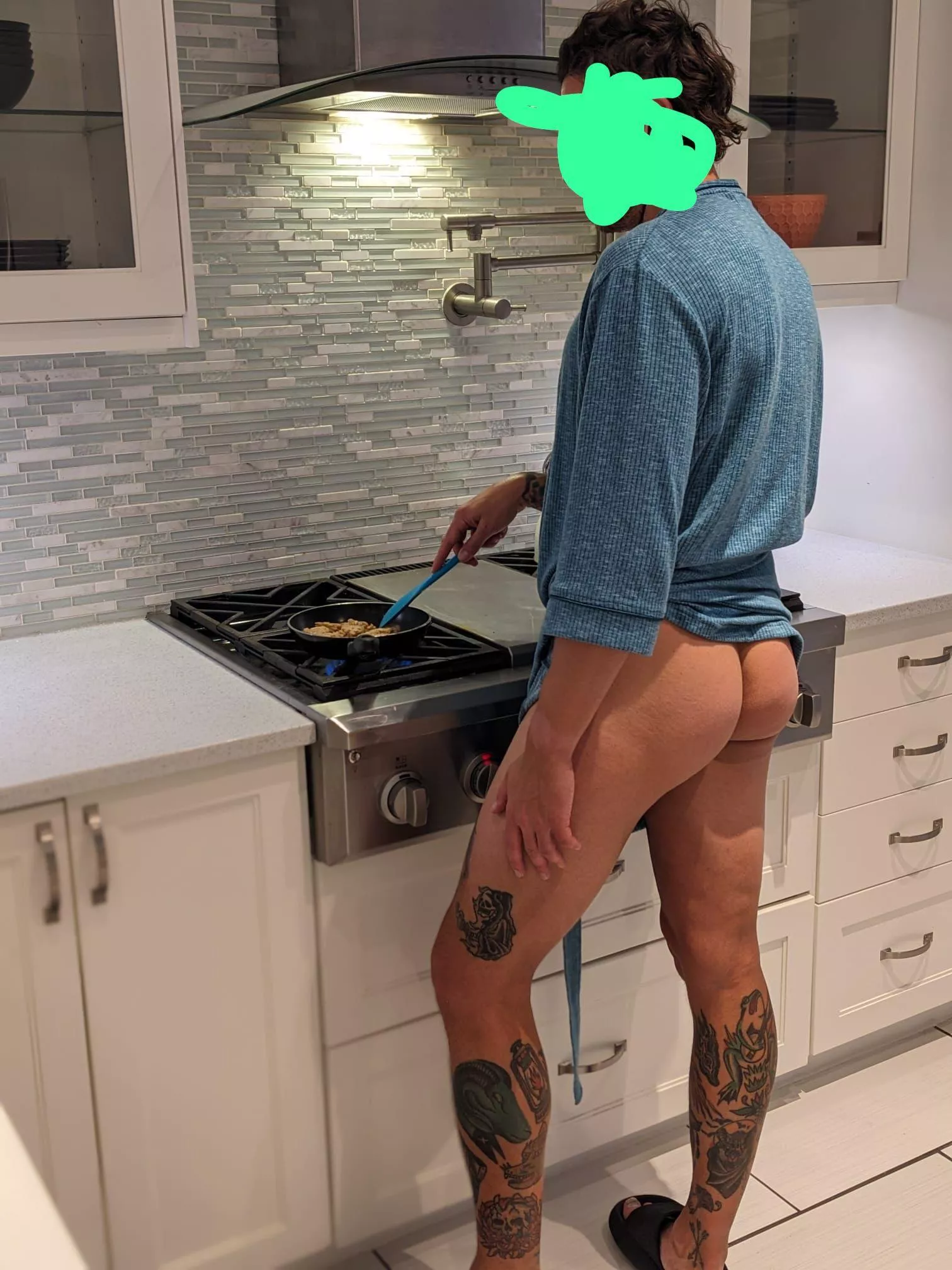 Cookin in the kitchen posted by Extra-Life-8715