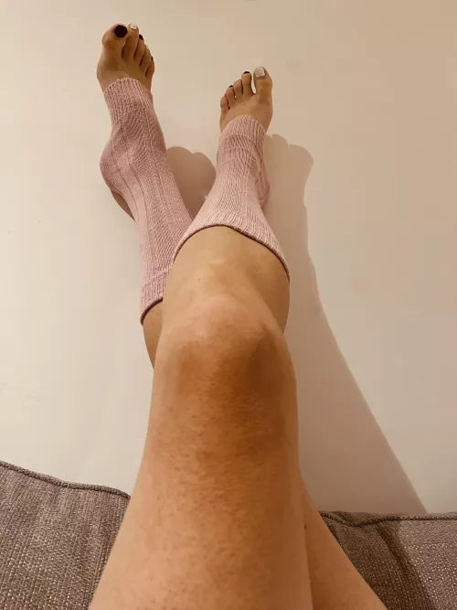 Finally got myself some cute leg warmers…have wanted some for ages! 🥰 by taylorlilyx