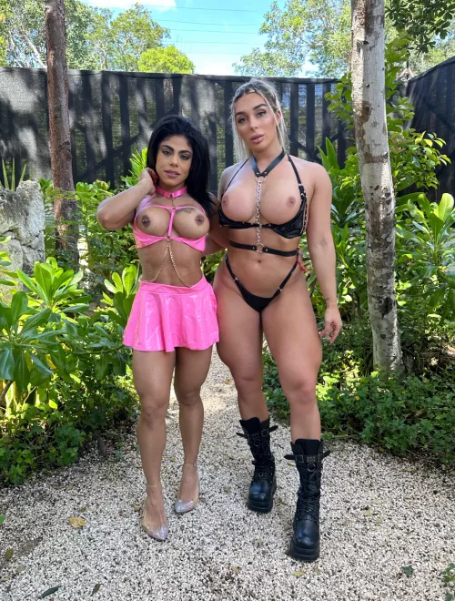 Fit chicks come in all shapes and sizes. by themusclebarbie