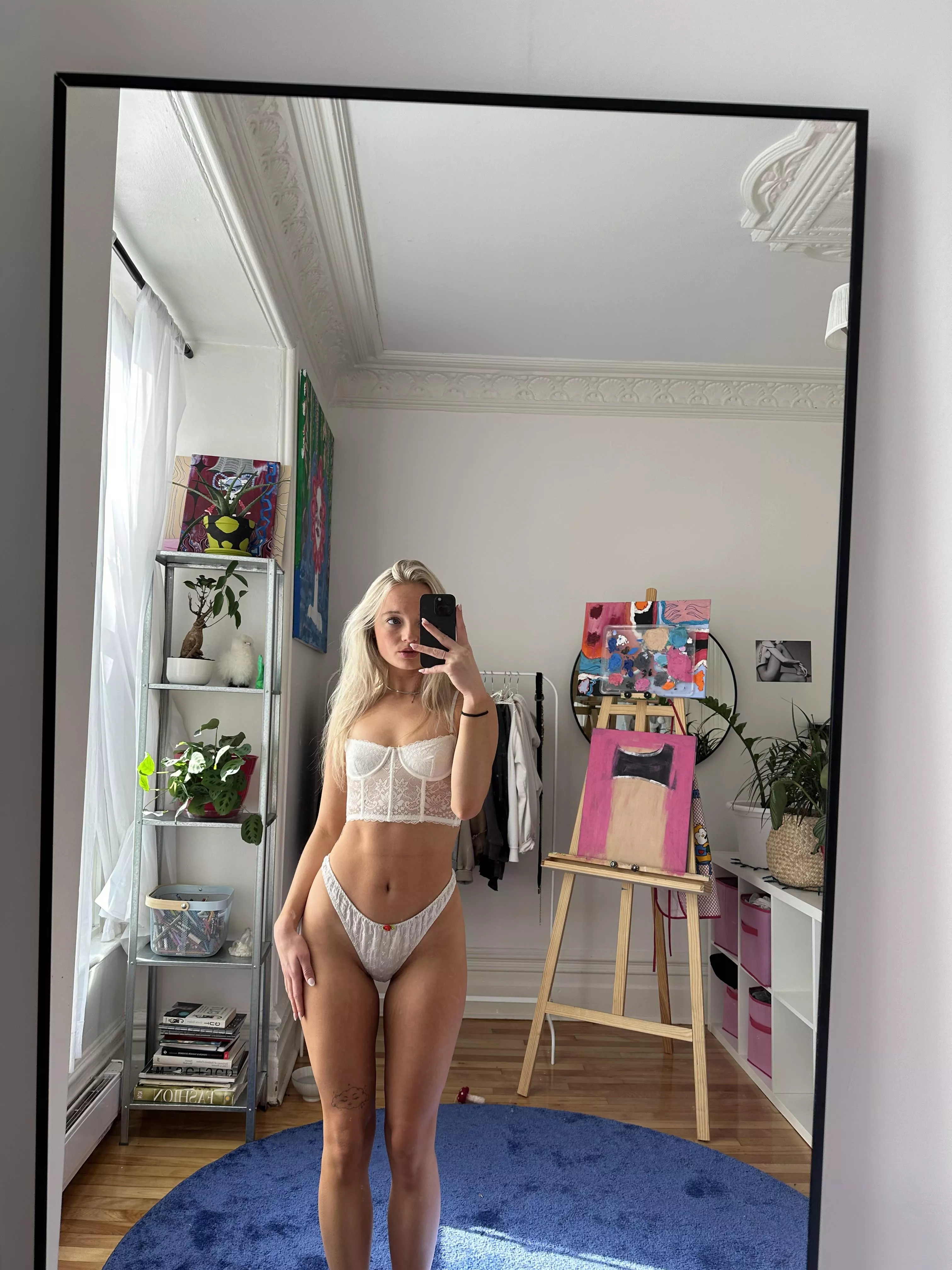 Home alone and ready to please you daddy (@lucybroooke) [onlyfans] posted by Lucyybrooke
